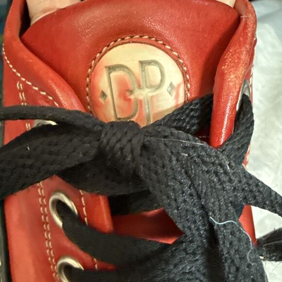 Donald Pliner Actor Red Leather Trainers Size 7.5M 9.5 US Chucks Shoes Patent - Picture 12 of 12